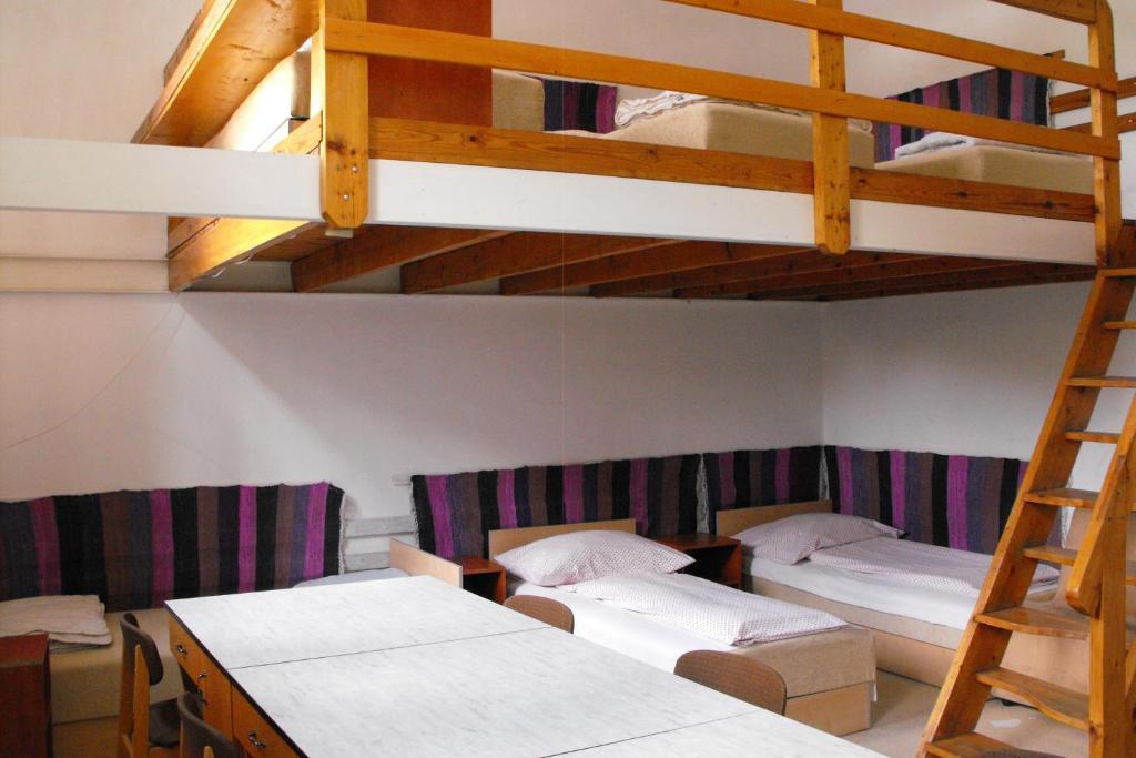 Season Hostel 2 Budapest Phòng bức ảnh
